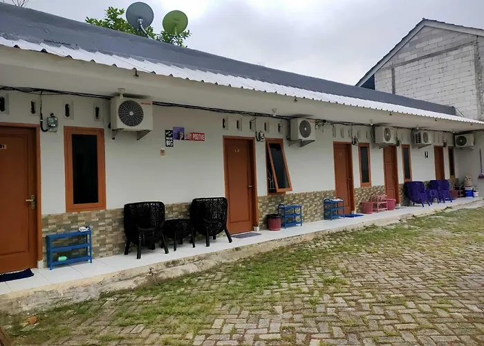 Express O 91277 Atiq Homestay Syariah
